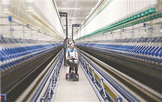 甘肅紀(jì)檢監(jiān)察網(wǎng) 禮贊70年 系列報(bào)道 從多快好省到新發(fā)展理念